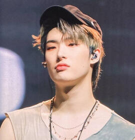 oreo hair mingi ateez with hat