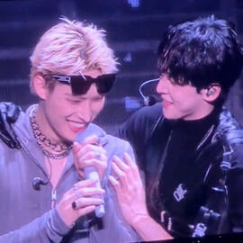 black haired yunho pink haired mingi ateez